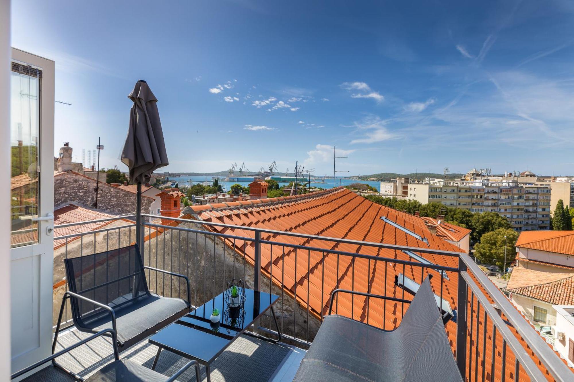 Pula Bay View Apartment Extérieur photo